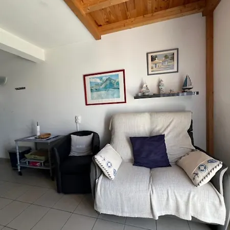 Maison Lumineuse Au Calme, Pres Dom wakacyjny *